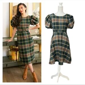 Ivy City Co Green Plaid Midi Dress